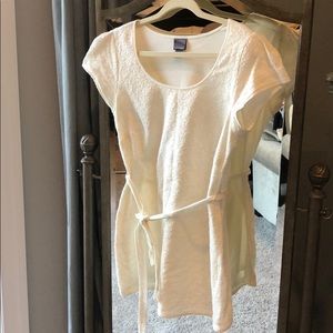 Lace cap sleeve top- maternity